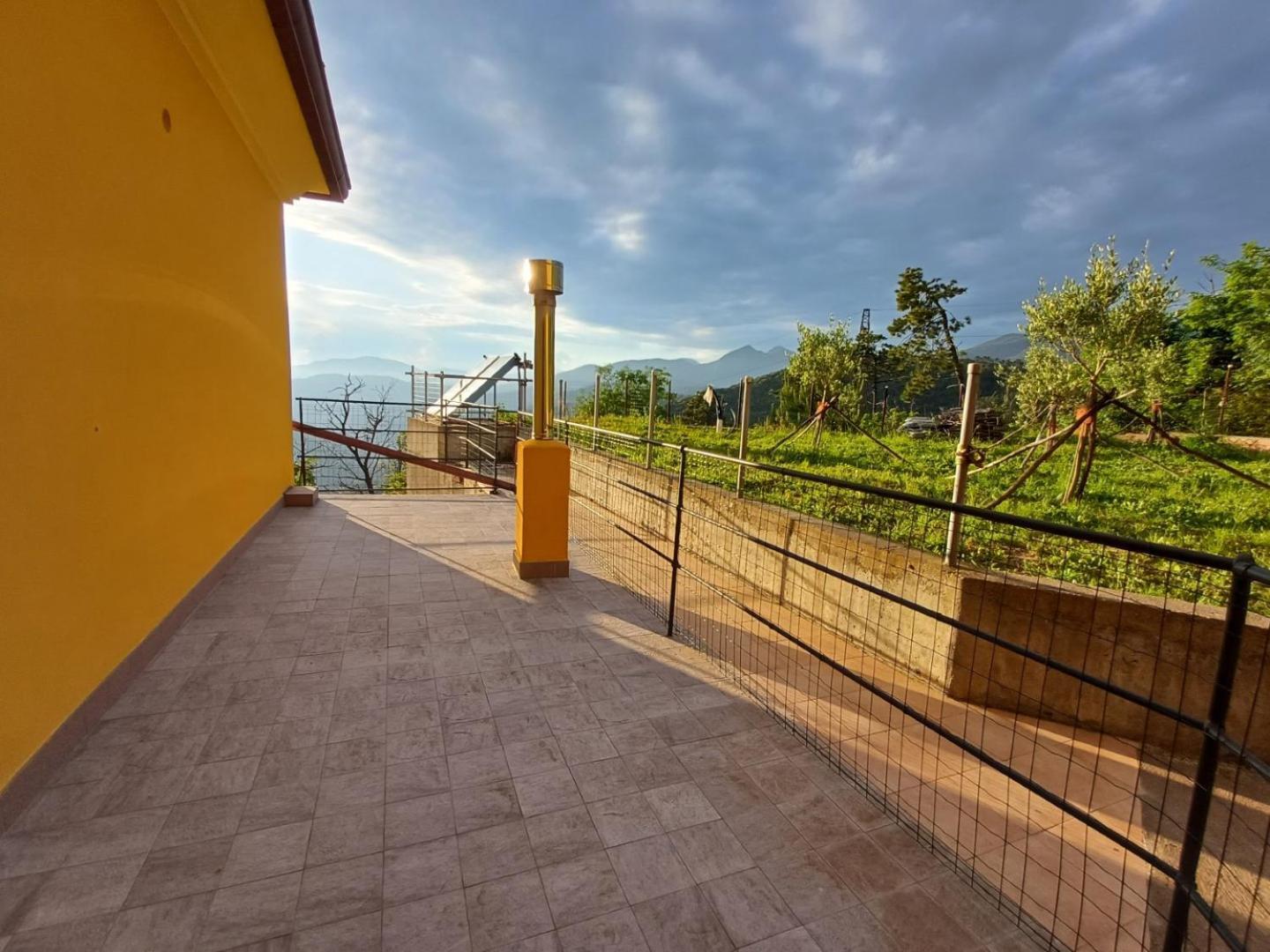 Joivy Villa Guanna - Charming Flat With Garden Bracco Kültér fotó
