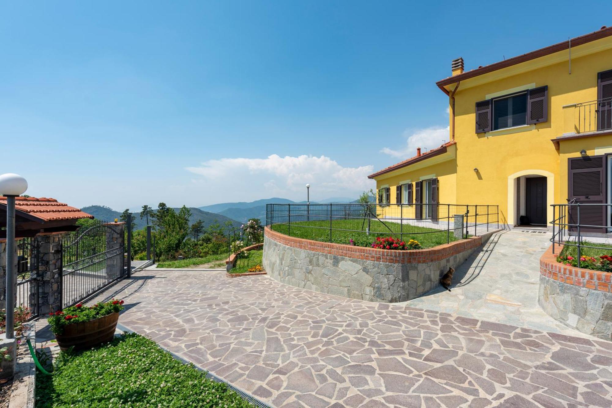 Joivy Villa Guanna - Charming Flat With Garden Bracco Kültér fotó