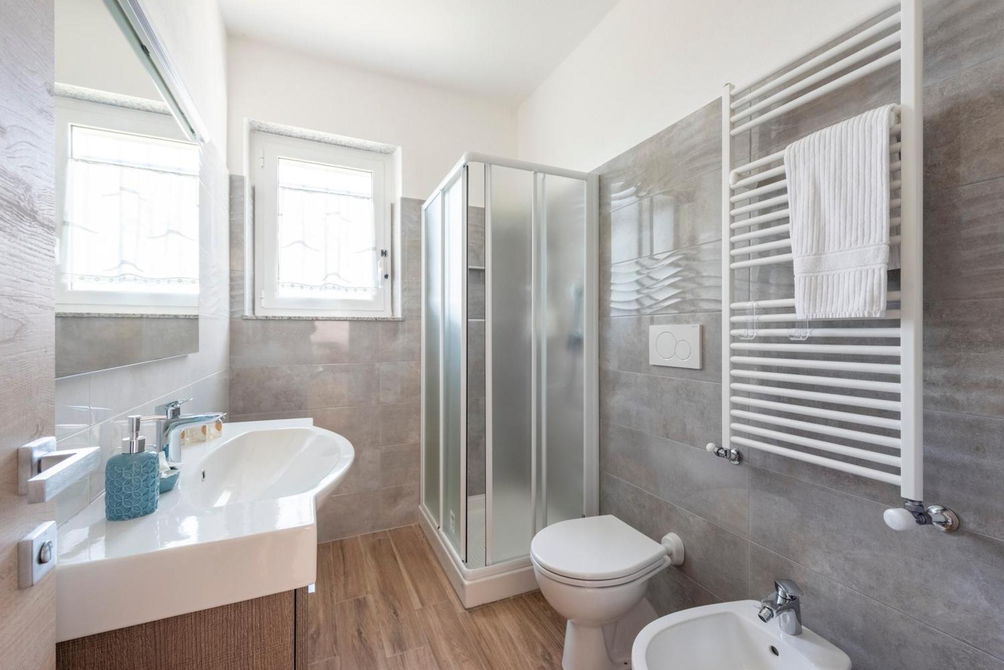 Joivy Villa Guanna - Charming Flat With Garden Bracco Kültér fotó