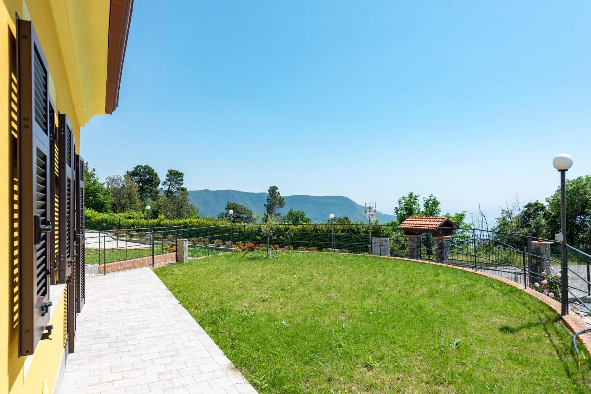 Joivy Villa Guanna - Charming Flat With Garden Bracco Kültér fotó