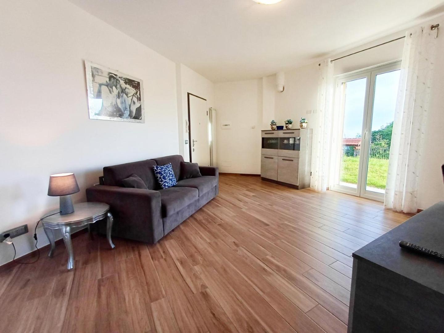Joivy Villa Guanna - Charming Flat With Garden Bracco Kültér fotó